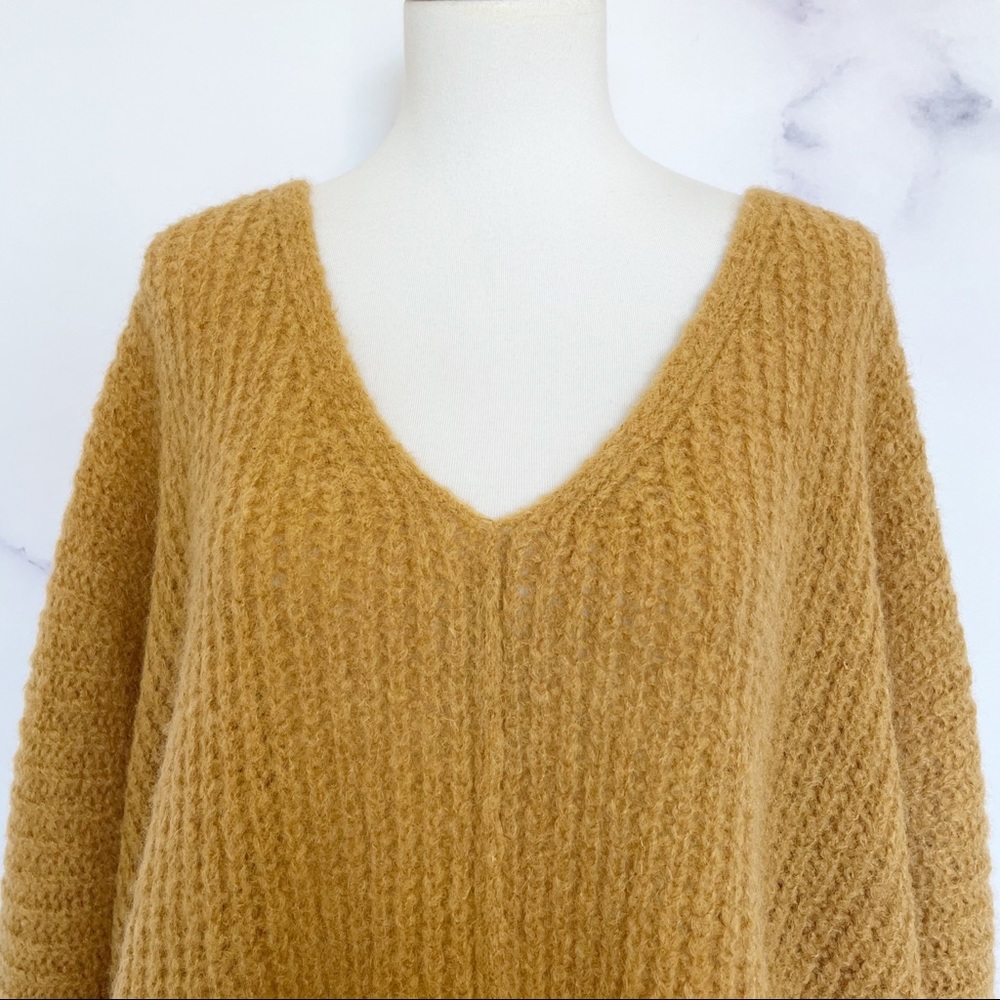 SOLD Free People Moonbeam V-Neck Alpaca Blend Sweater In Noon Sun - Picture 7 of 14